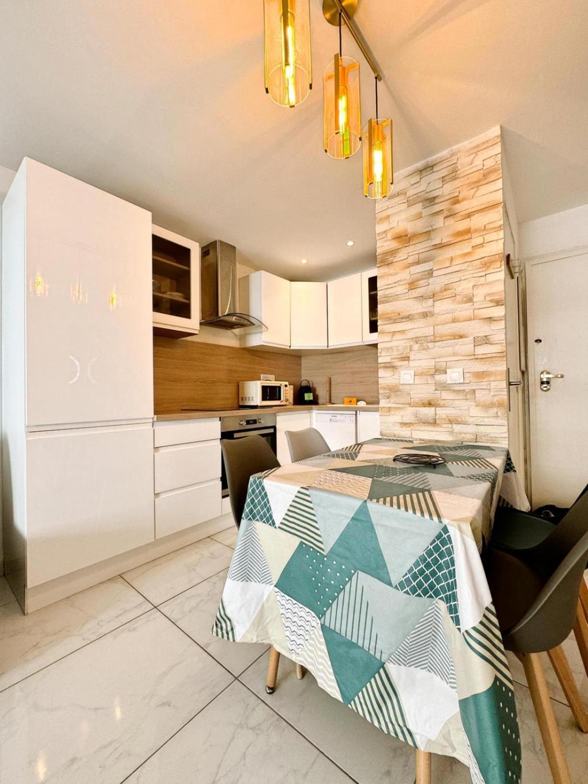 Villa D'Este - Apt 4 Prs - Clim - 300M Plage - Piscine-Parking En Option جوان ليه باه المظهر الخارجي الصورة