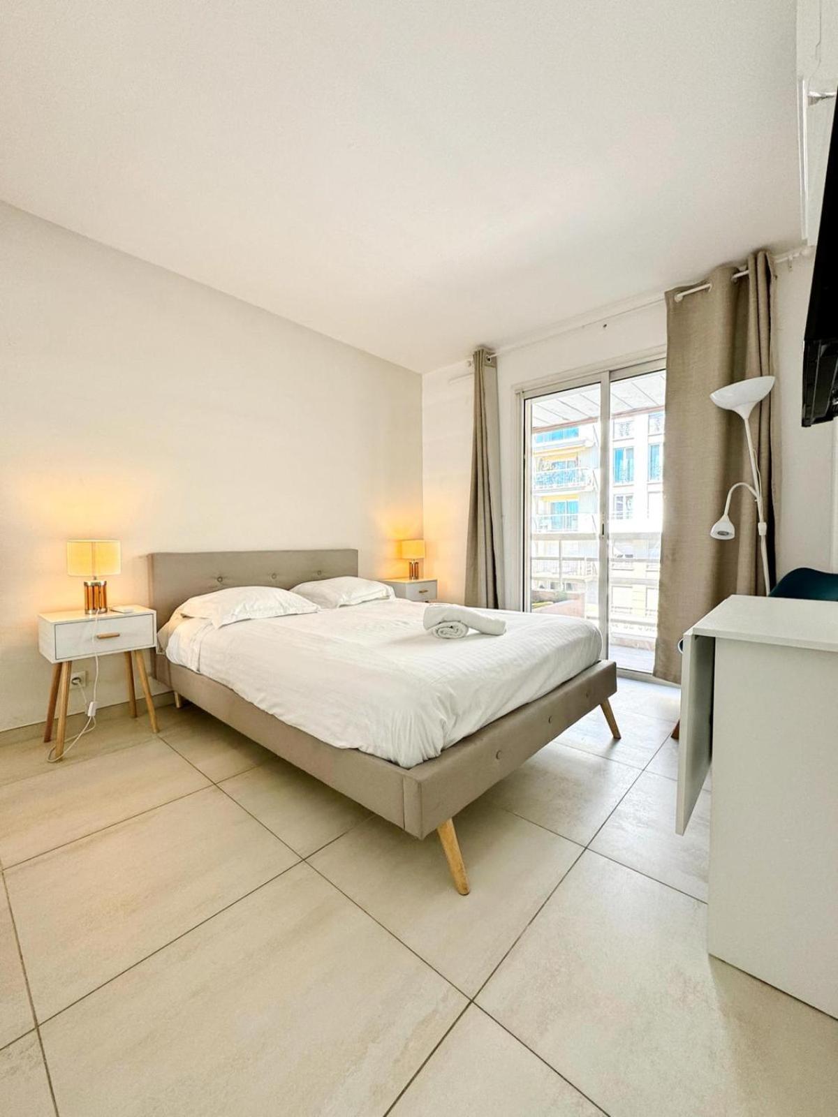 Villa D'Este - Apt 4 Prs - Clim - 300M Plage - Piscine-Parking En Option جوان ليه باه المظهر الخارجي الصورة