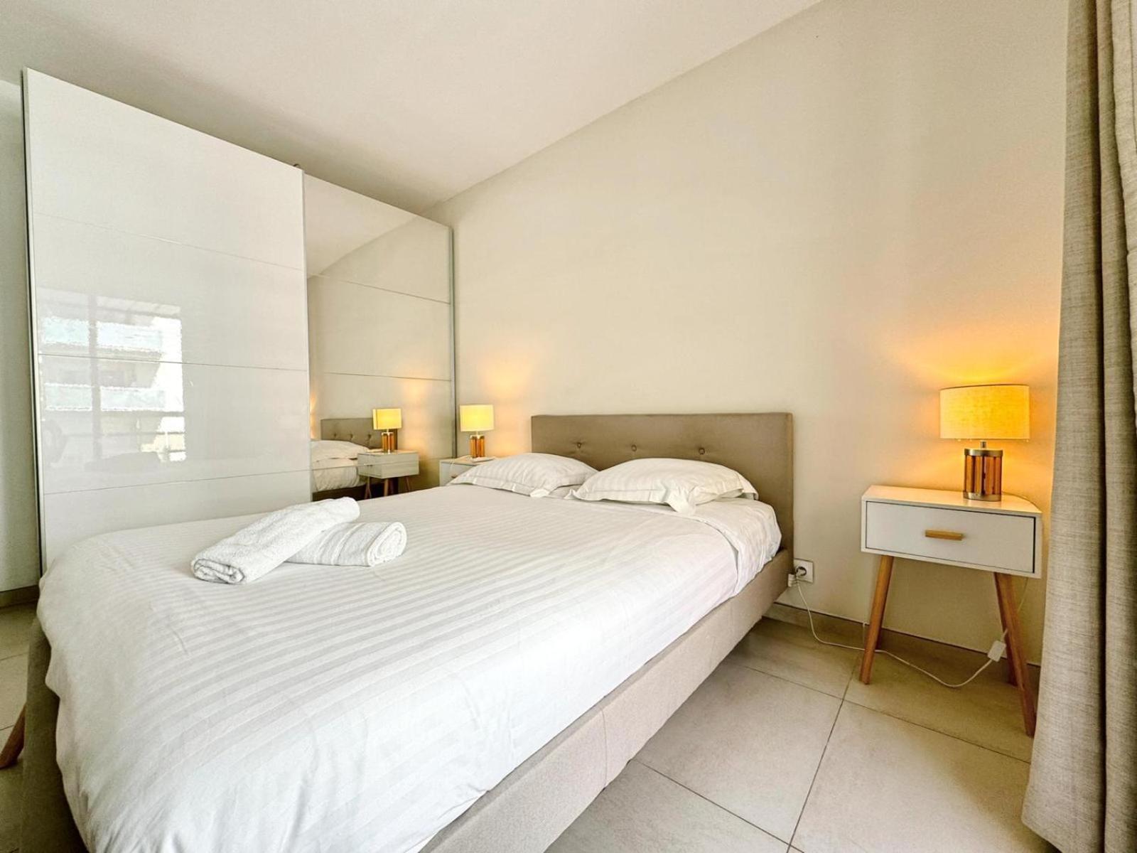 Villa D'Este - Apt 4 Prs - Clim - 300M Plage - Piscine-Parking En Option جوان ليه باه المظهر الخارجي الصورة